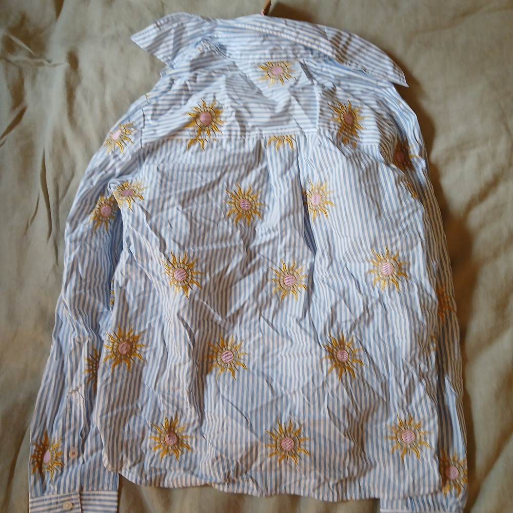 Boden Women's Button Down with Sun Embroidery - Picture 3 of 4